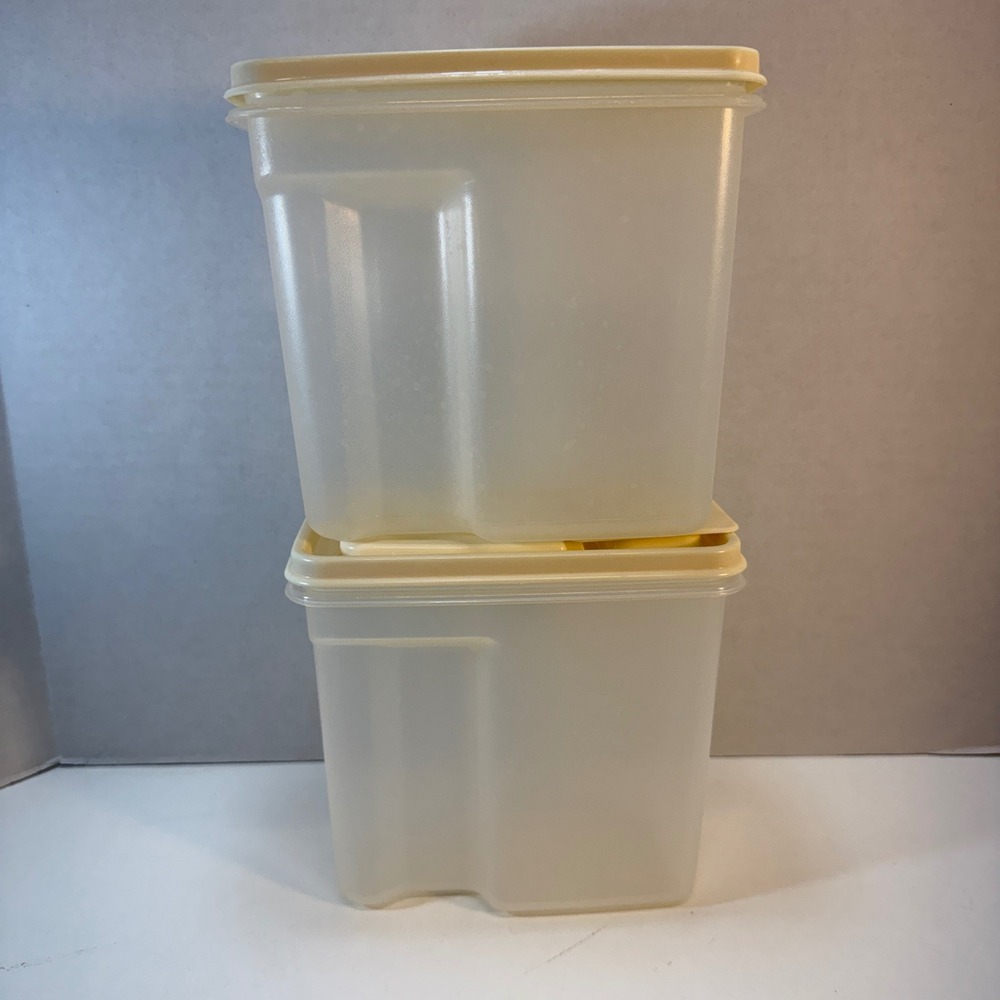 Rubbermaid Cereal Keeper Set Of 2 Almond Clear Vintage 4 Cup Flip Top Lid